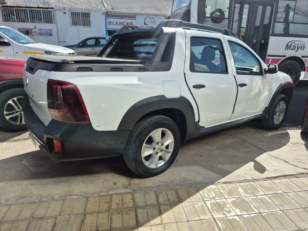 Renault Oroch Outsider 1.6 GNC — foto 2
